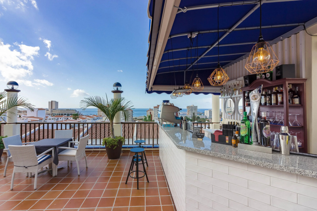 Klayman Olivina Aparthotel