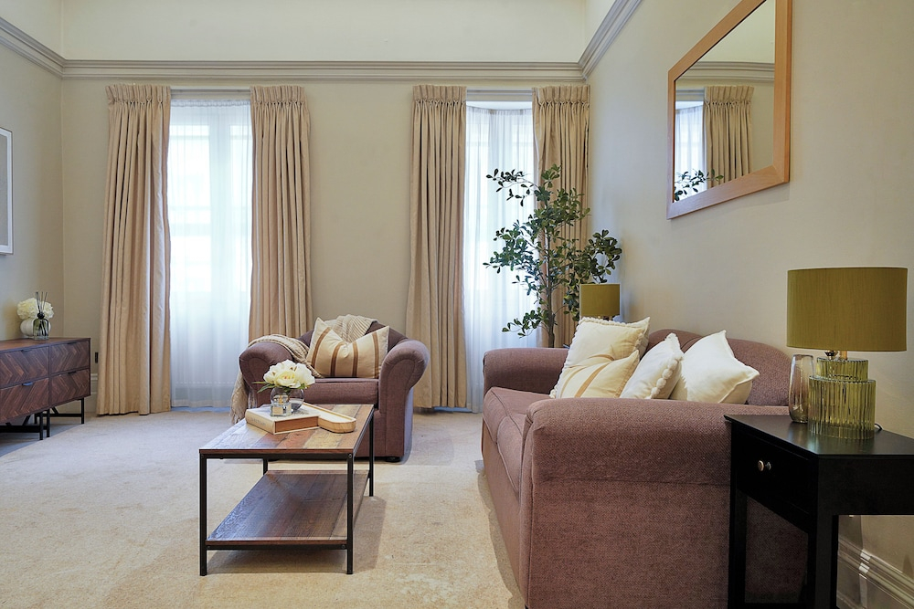Hertford Flat 10