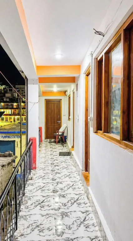 Mountain View Hotel The Shrigangalok