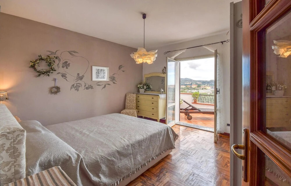 Amazing Home in Imperia With 3 Bedrooms and Wifi