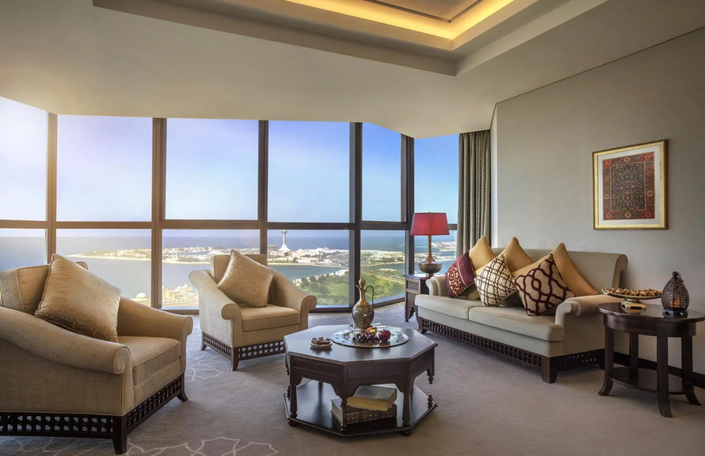 Bab Al Qasr Hotel