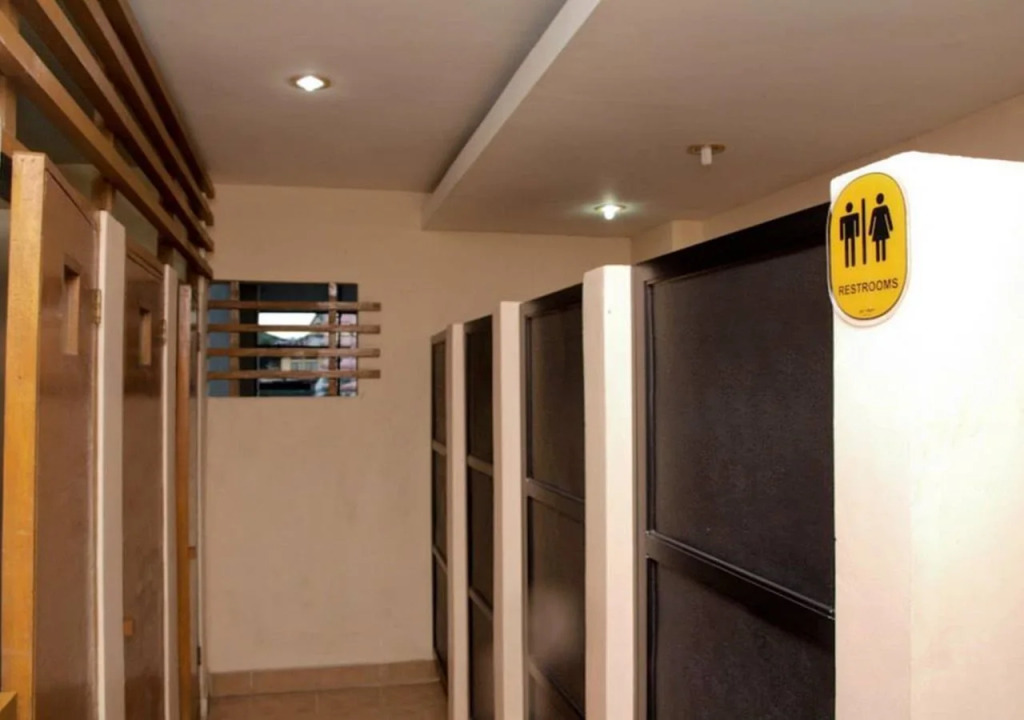 Upstairs Bed & Bath