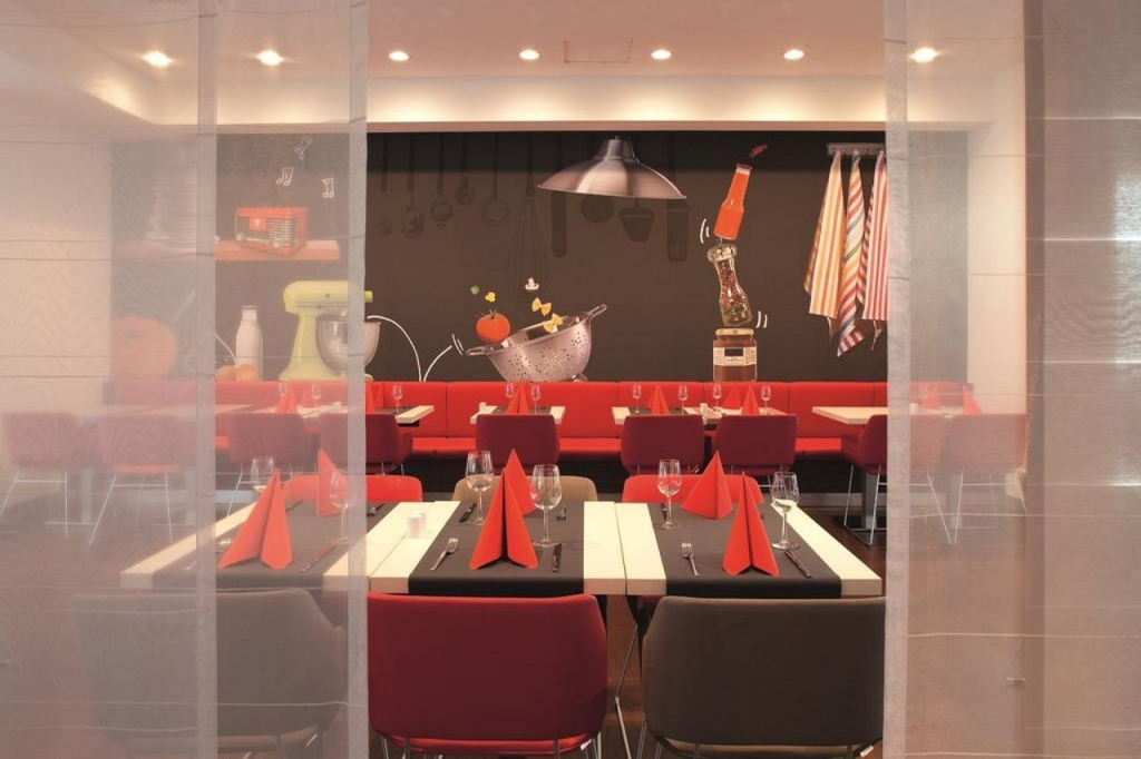 Отель ibis Milano Centro