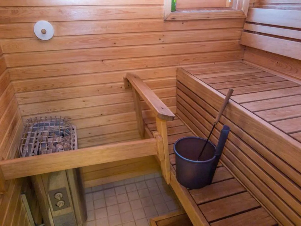 Alppitalo punatähti 7 apt 4