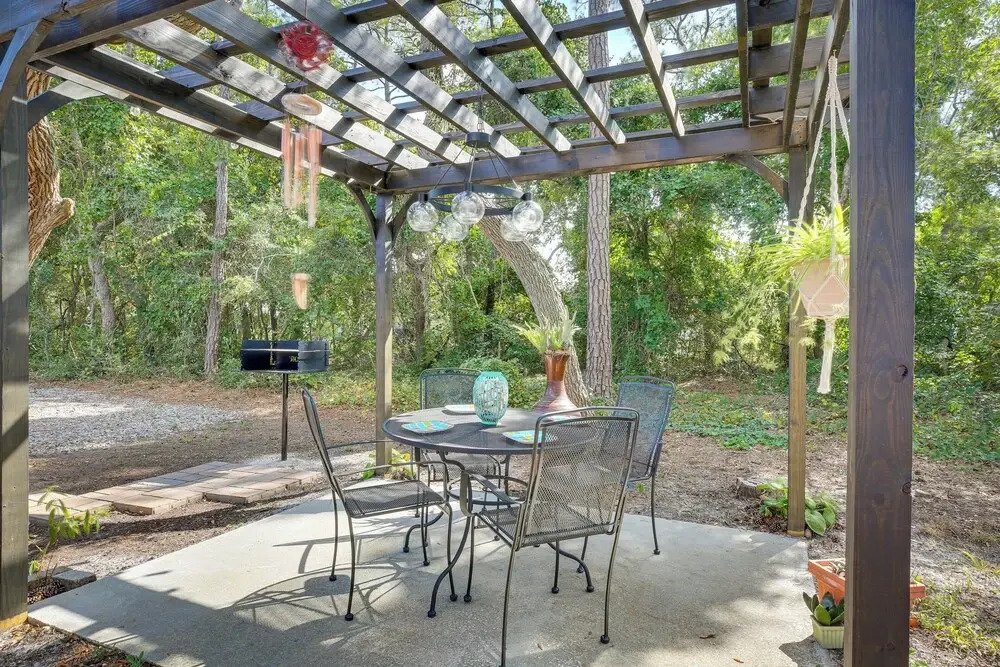 Oak Island Vacation Rental w/ Decks, Walk to Beach