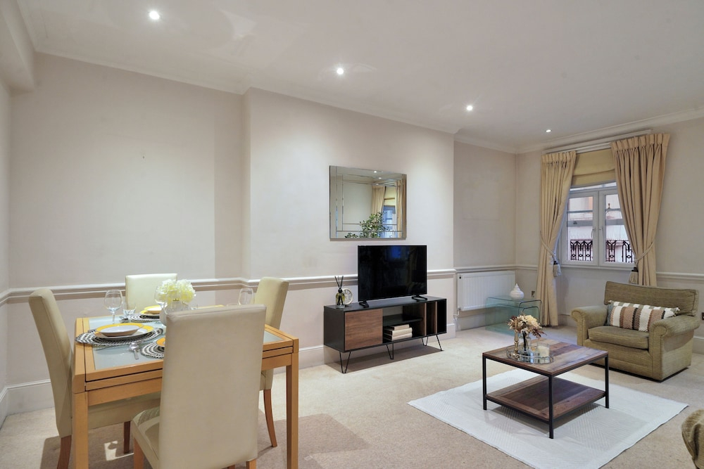 Hertford Flat 9