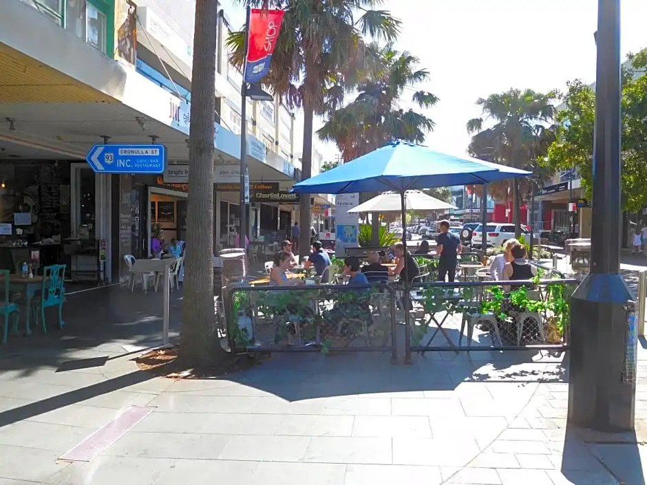 Cronulla Beach House B&B