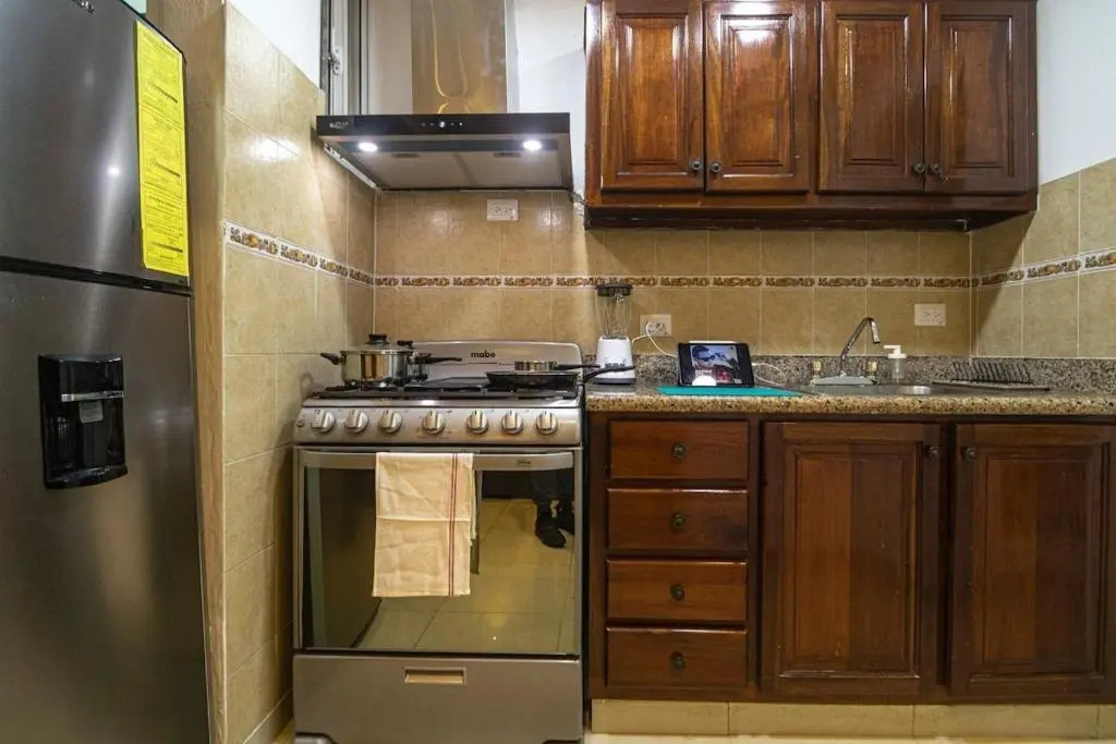 Full apt 1BR plus 1 Sofa Bed Close to zona Colonial