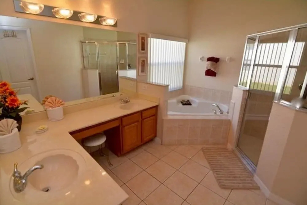 4 BR Manor at Westhaven Sleeps 10