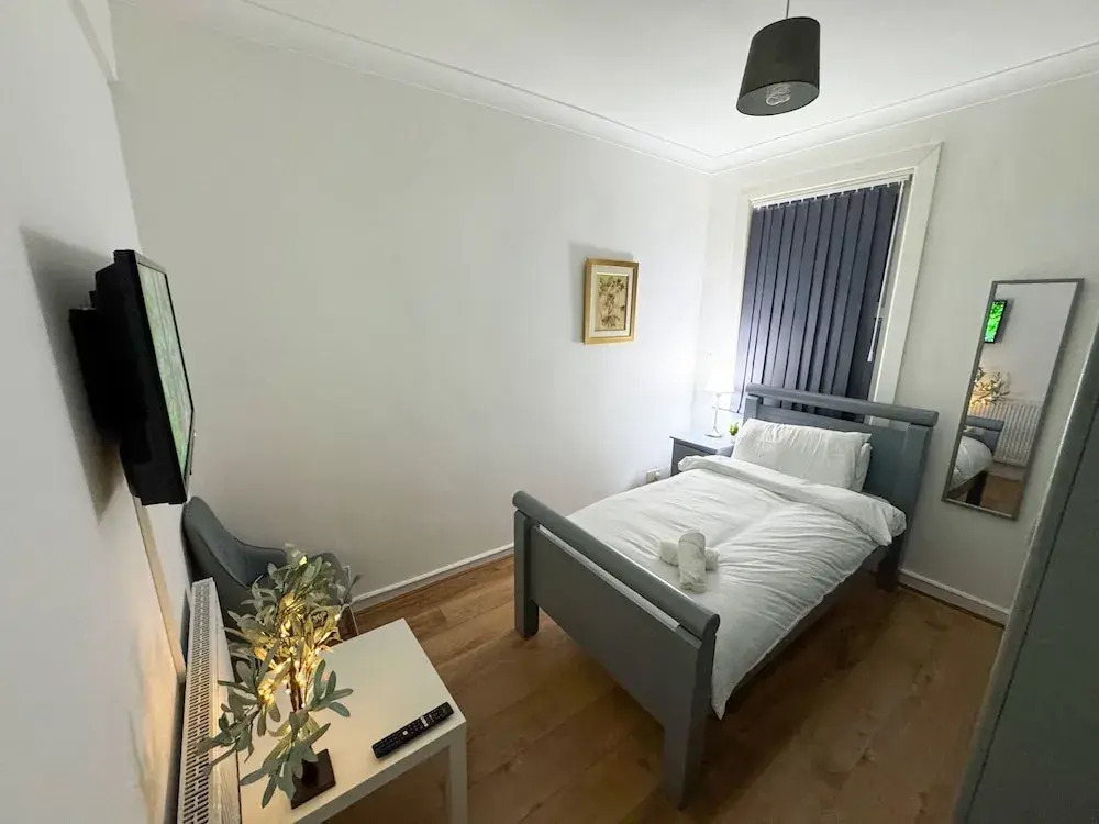 Modern North London Retreat - 7 Bedrooms