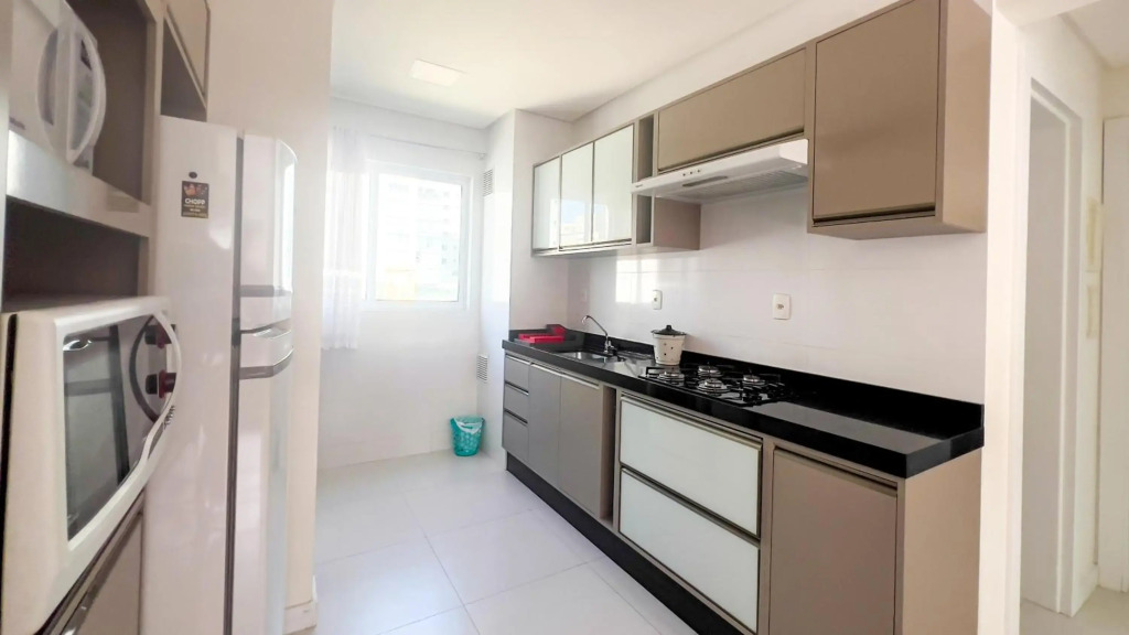 Apartamento 2 dormitórios a 400 metros do mar