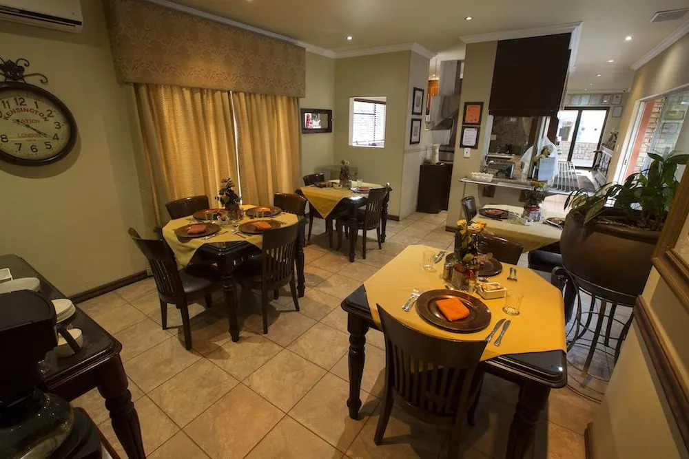 Le Cozmo Guesthouse