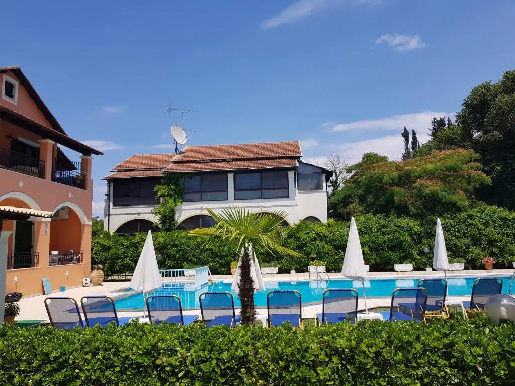 Varvara Studios & Apartments II