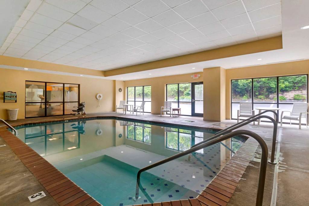Comfort Suites Kingsport South