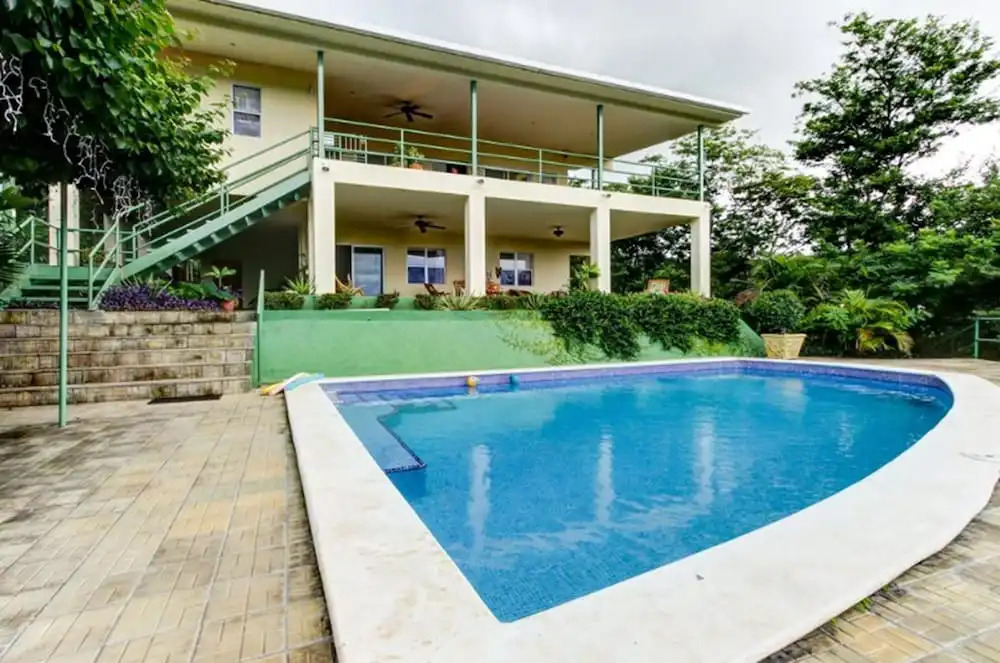 Green Acres Guesthouse