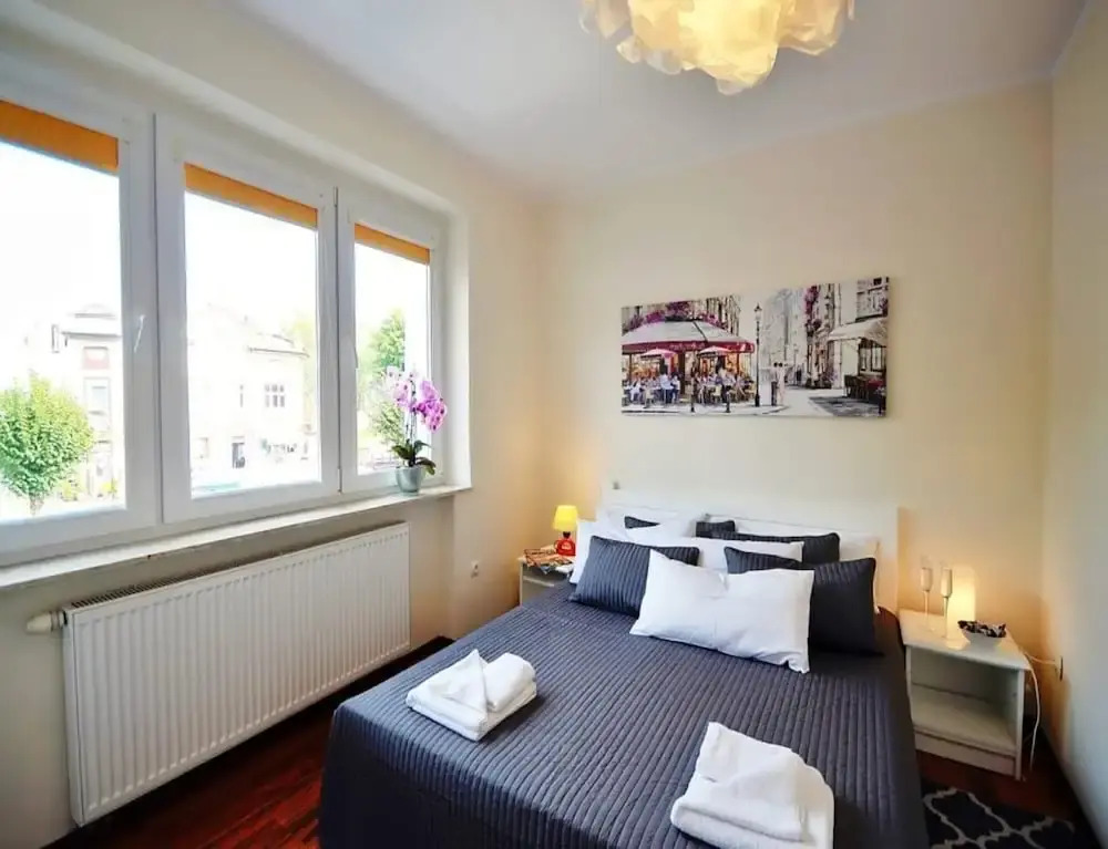 3-room Apartment With Balcony, Close to the Beach