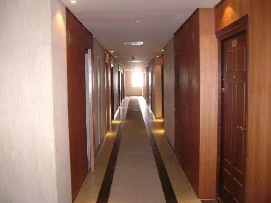 Kunshan Youjia Jitian Apartment (Kunshan South Station)