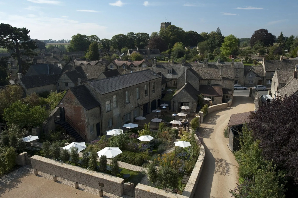 The Wheatsheaf Inn