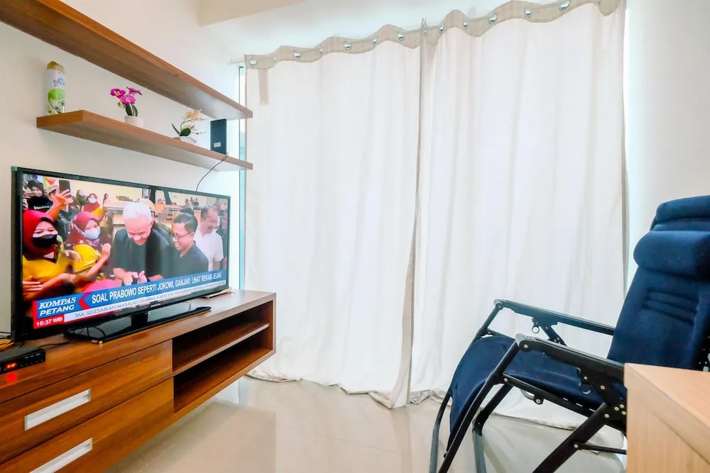 Cozy 1BR without Living Room Grand Kamala Lagoon Apartment By Travelio