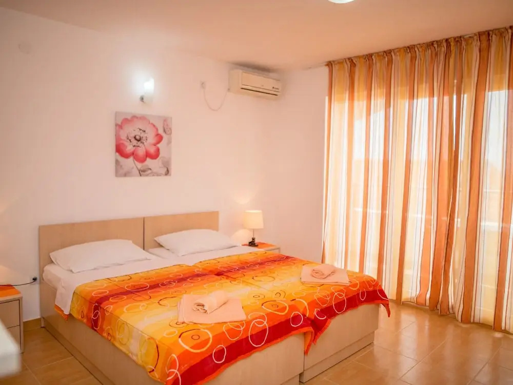 Apartments Vjera Petrovac