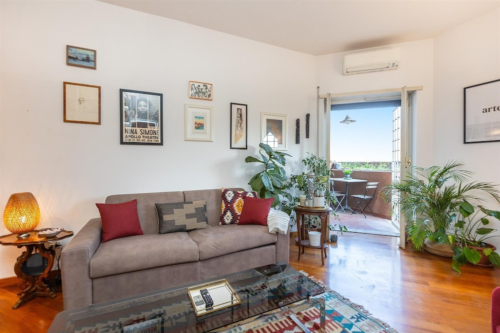 Trastevere Relax by Rental in Rome
