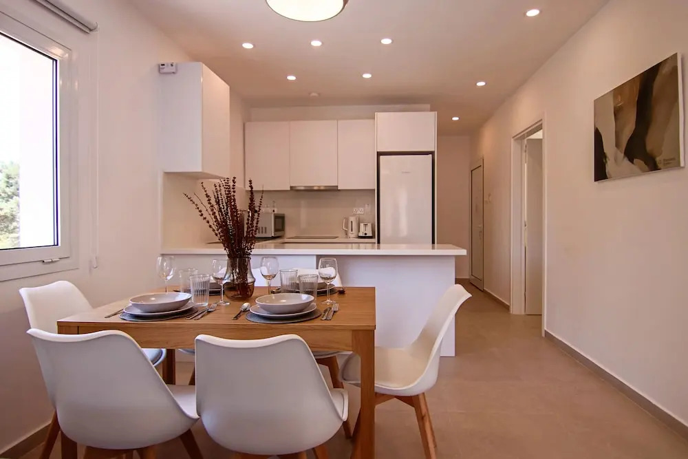 Phaedrus Living Seaside Luxury Limnaria 172