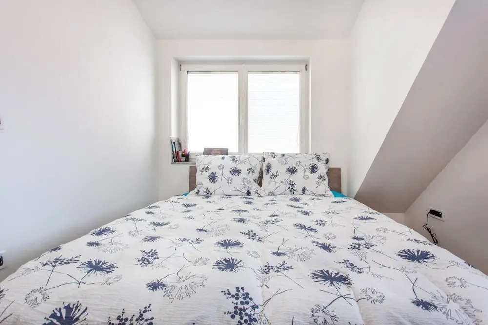 Ljubljana Riverbank Apartment in City Centre!