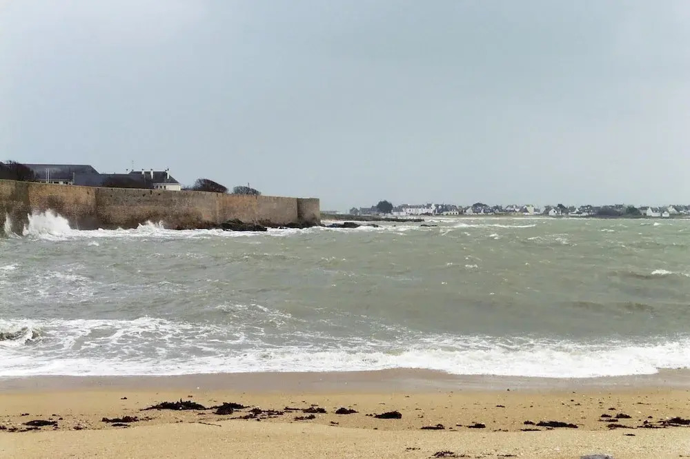 Semi-detached House, Port-louis