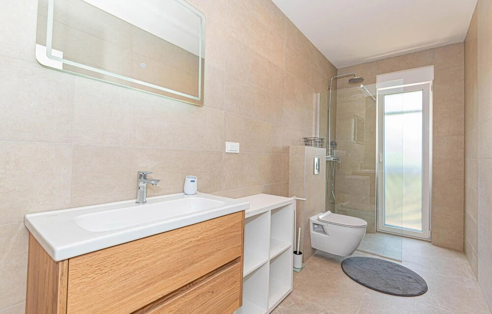 Beautiful Home in Srima With Outdoor Swimming Pool, Wifi and 3 Bedrooms
