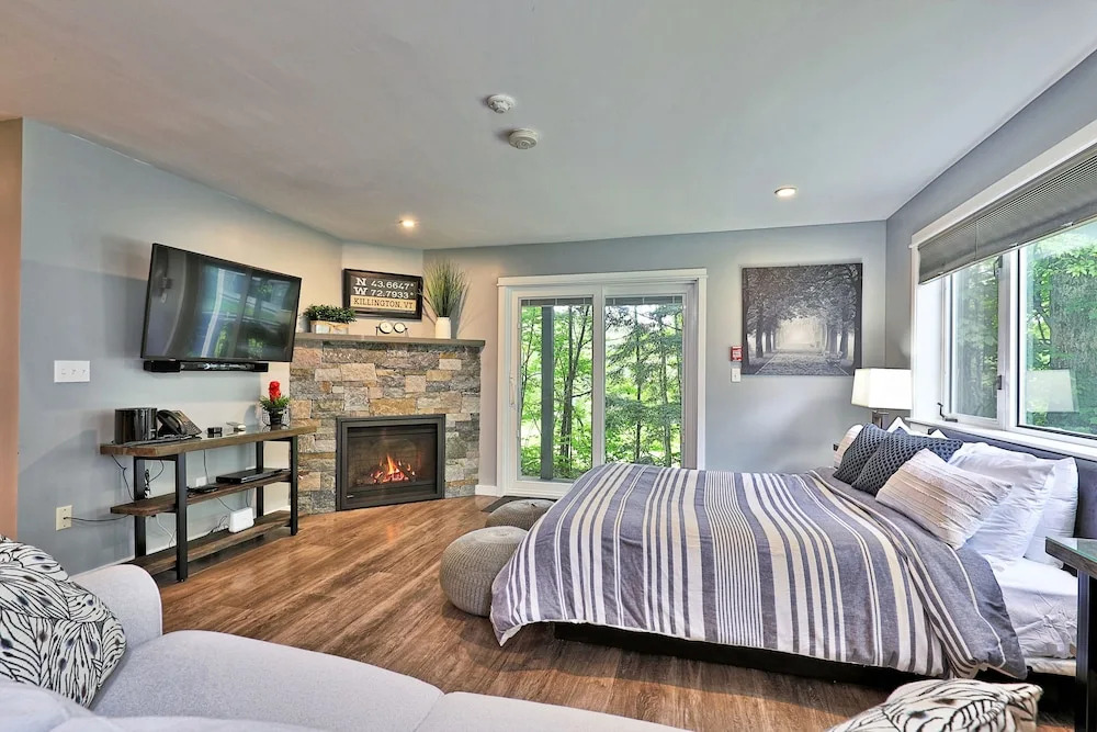 The Grande Suite at Killington: Sleeps 10 Guests, Close to Mountain!