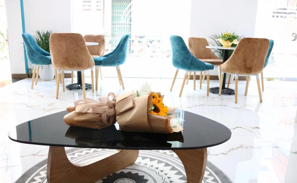 Phuong Dong Hotel and Apartment