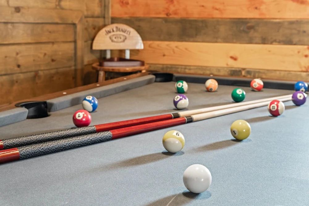 Cabin w/ Hot Tub & Game Room in the Smokys!