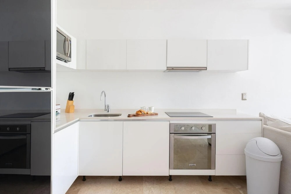 Stunning 2 in 1 Apartments Ocean View Rooftop Pool Near The Beach and 5th Avenue