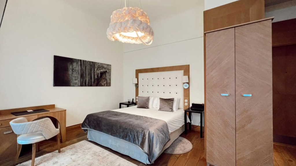 Dome Hotel