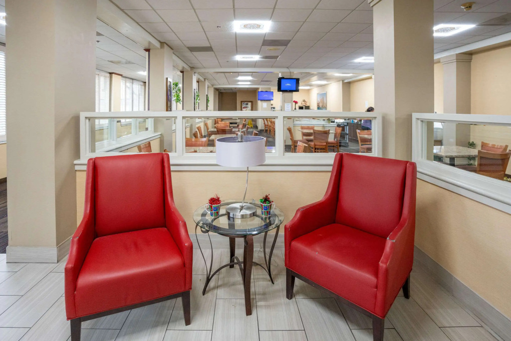 Clarion Hotel Detroit Metro Airport