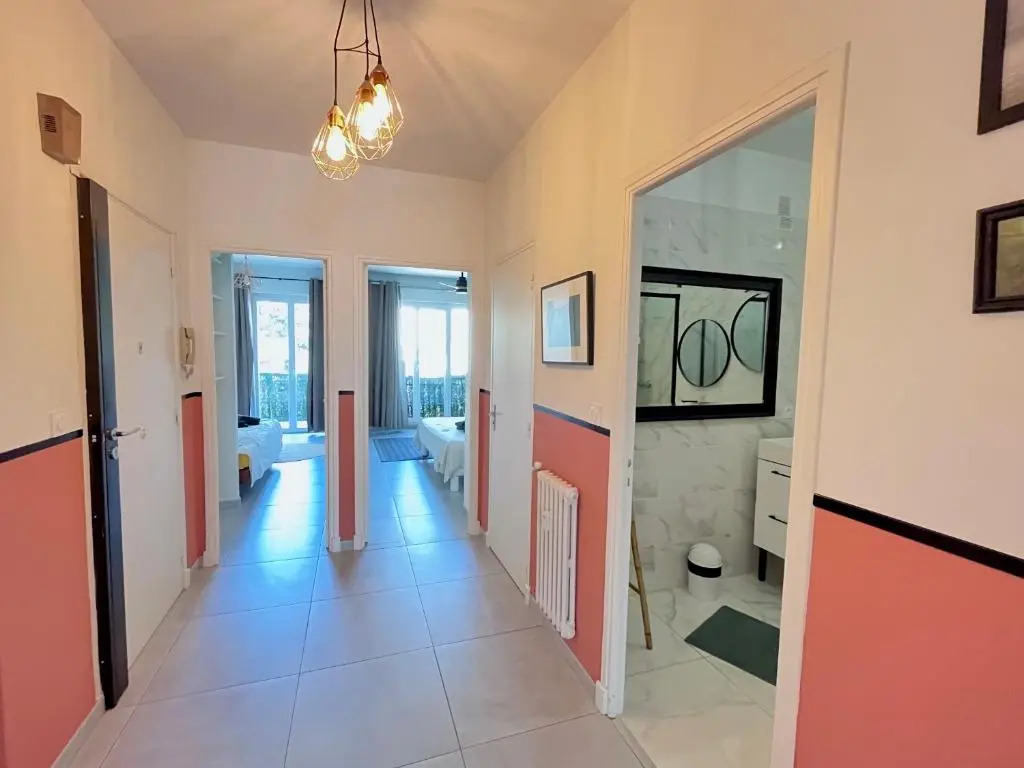 2 Bedrooms - Sea View Apartment