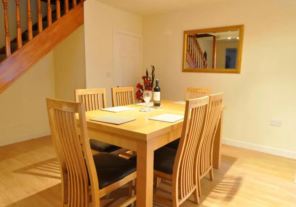 Dufftown Square Apartment