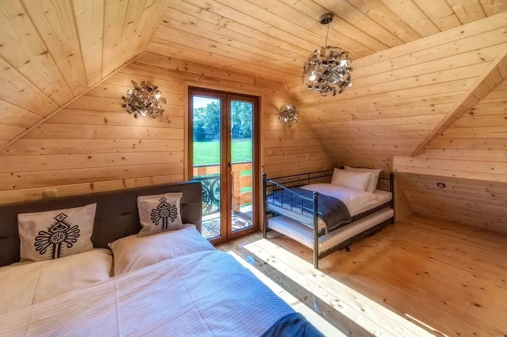 Luxury Villa with View of Tatra Mountains, Sauna, Hot Tub, Swimming Pool