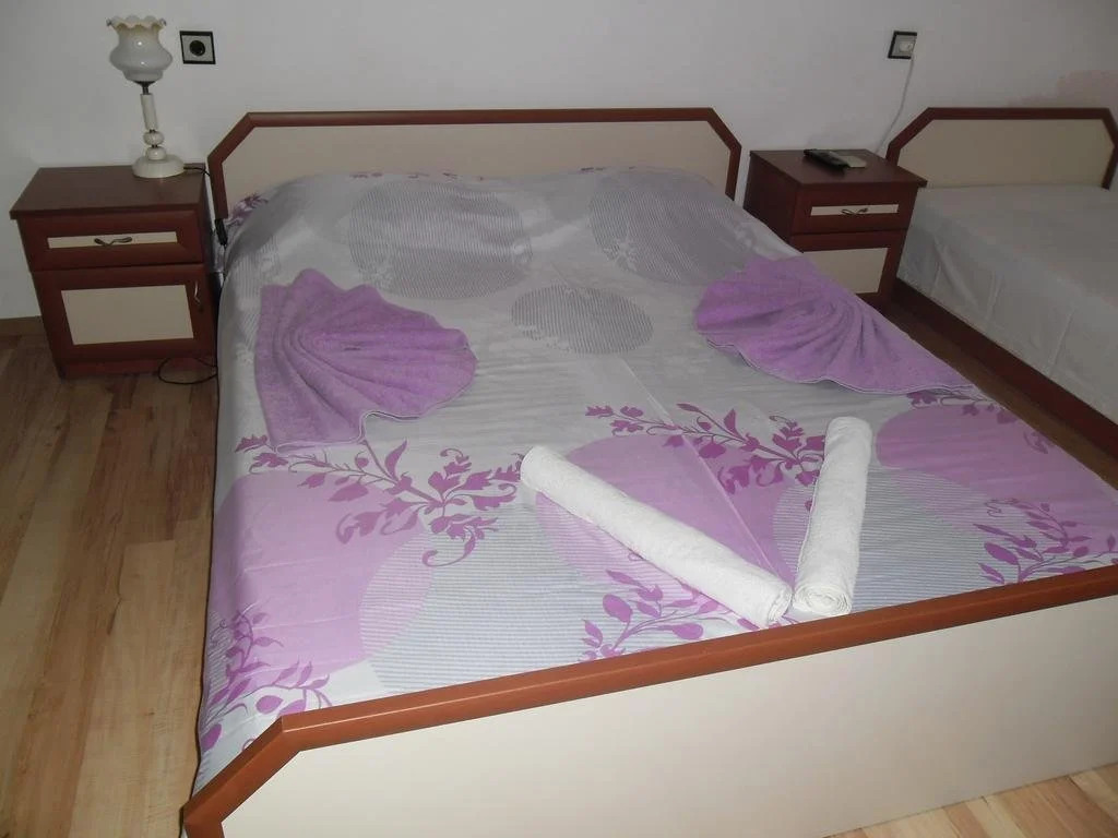 Dobrevi Guest House