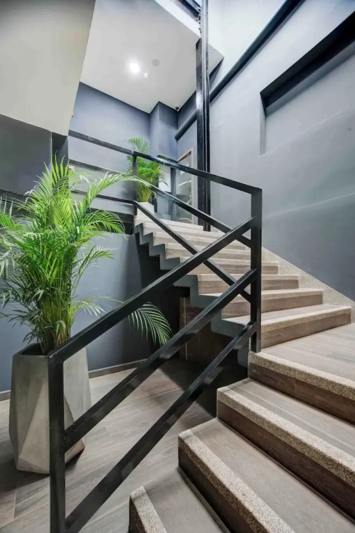 Xliving Host and Rooms