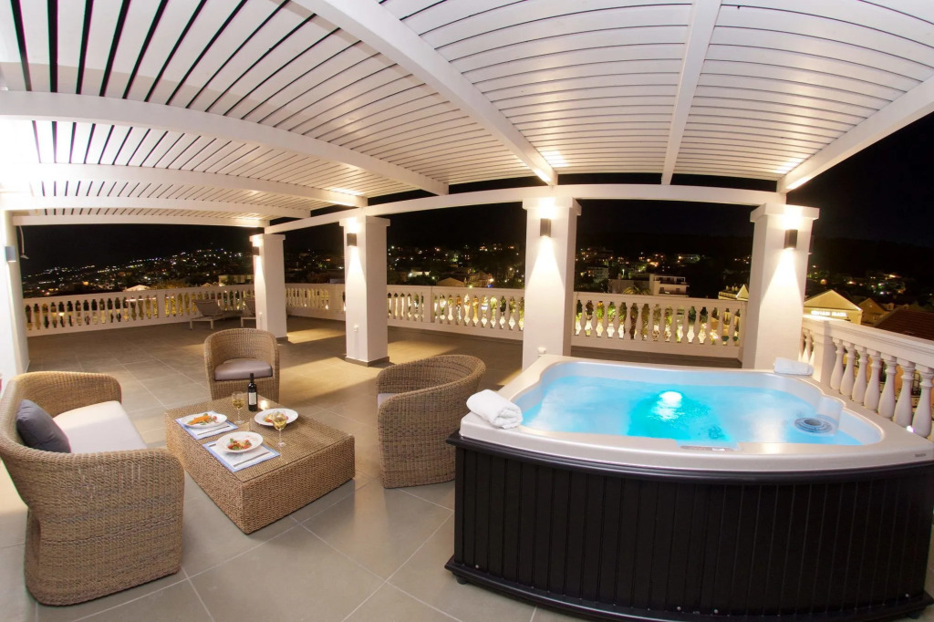 Aenos Hotel