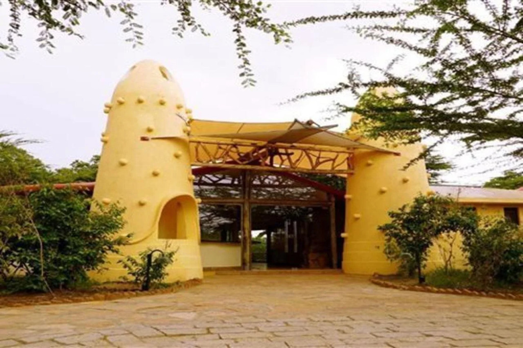 PrideInn Mara Camp & Cottages