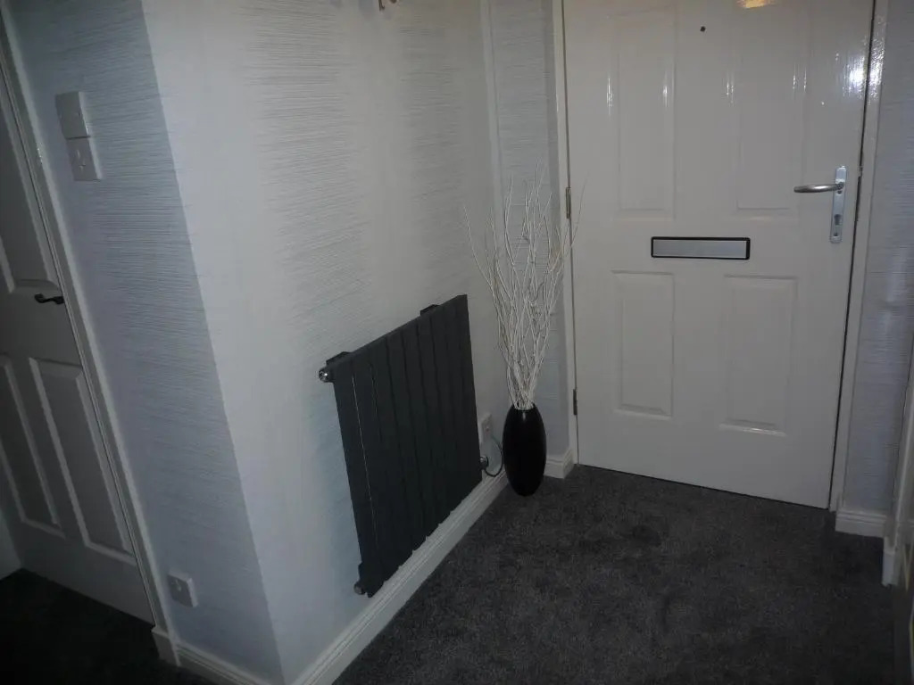 Paisley Central Apartment #3