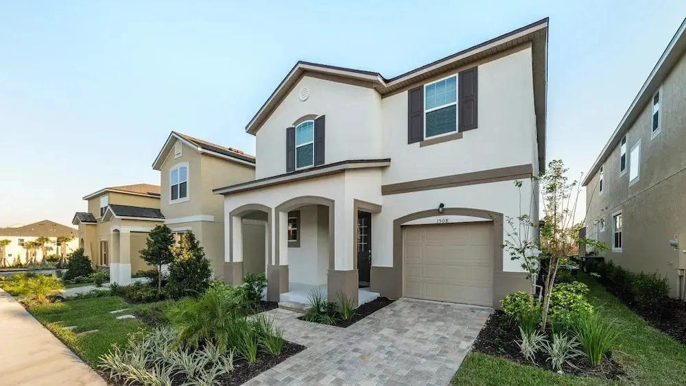 Solara Resort 4 Bedroom Home with Private Pool 4 Home