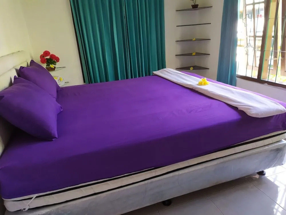 Twenty4Seven Bed & Breakfast