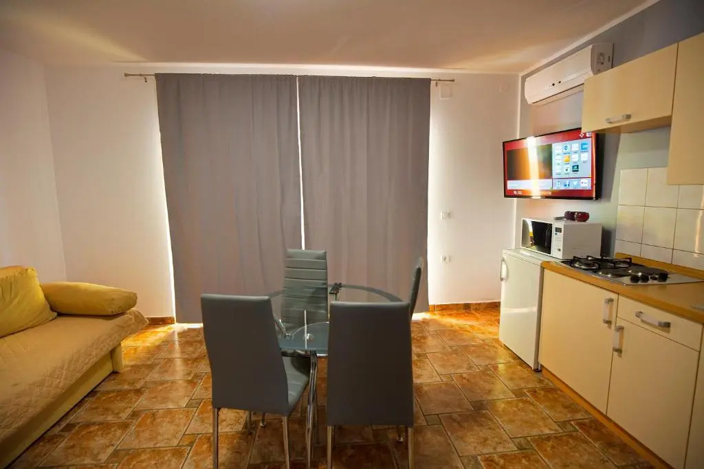 Apartments Danira