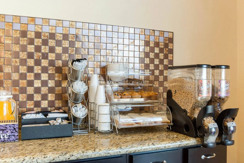 HomeStay Inn & Suites