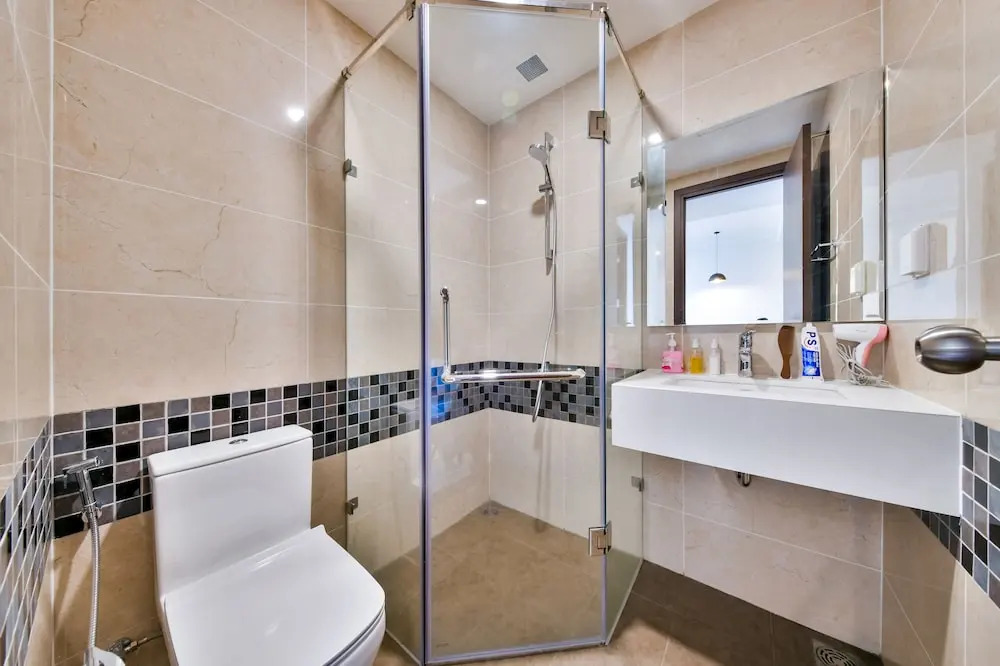 New Tresor River and City View Apartment