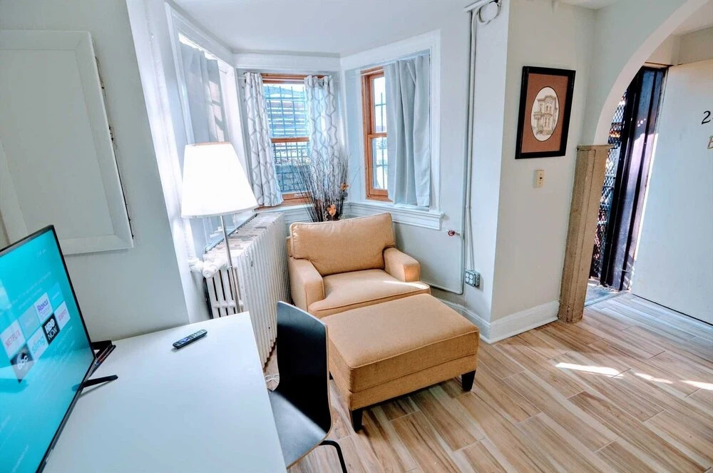 Capitol Hill Stanton Park Studio 1 Bedroom Apts