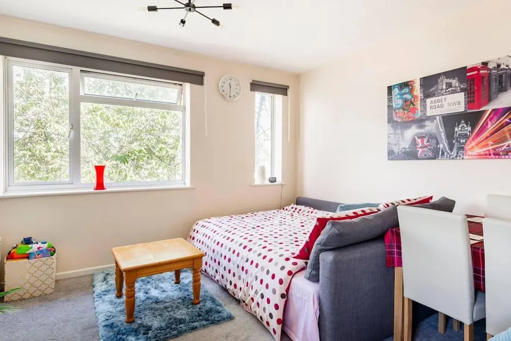 Cosy Milton Keynes Retreat With 2 Bedrooms